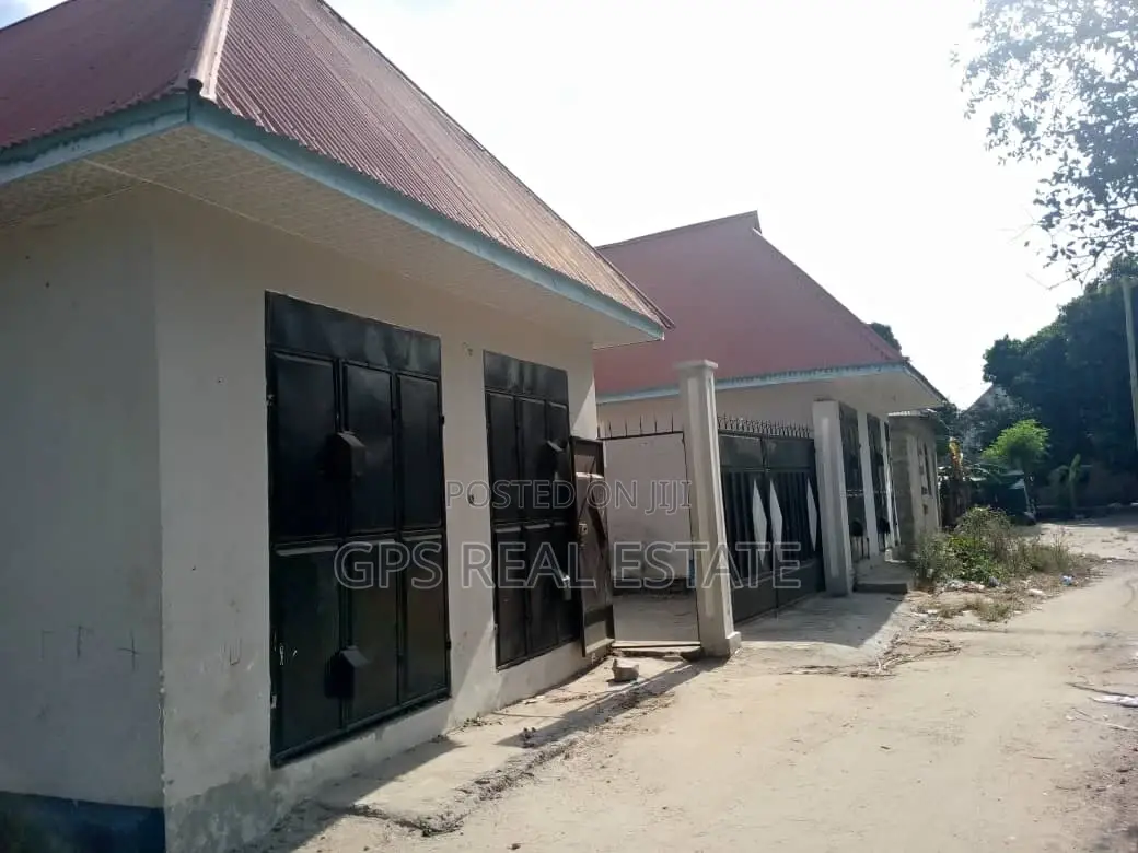 10bdrm House in Mbagala Chamazi for sale in Chamazi
