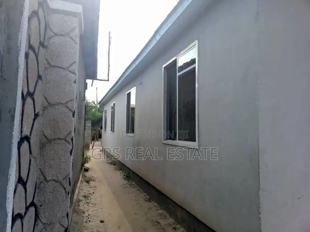10bdrm House in Mbagala Chamazi for sale in Chamazi
