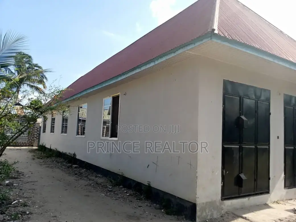 10bdrm House in Mbagala Chamazi for sale in Chamazi