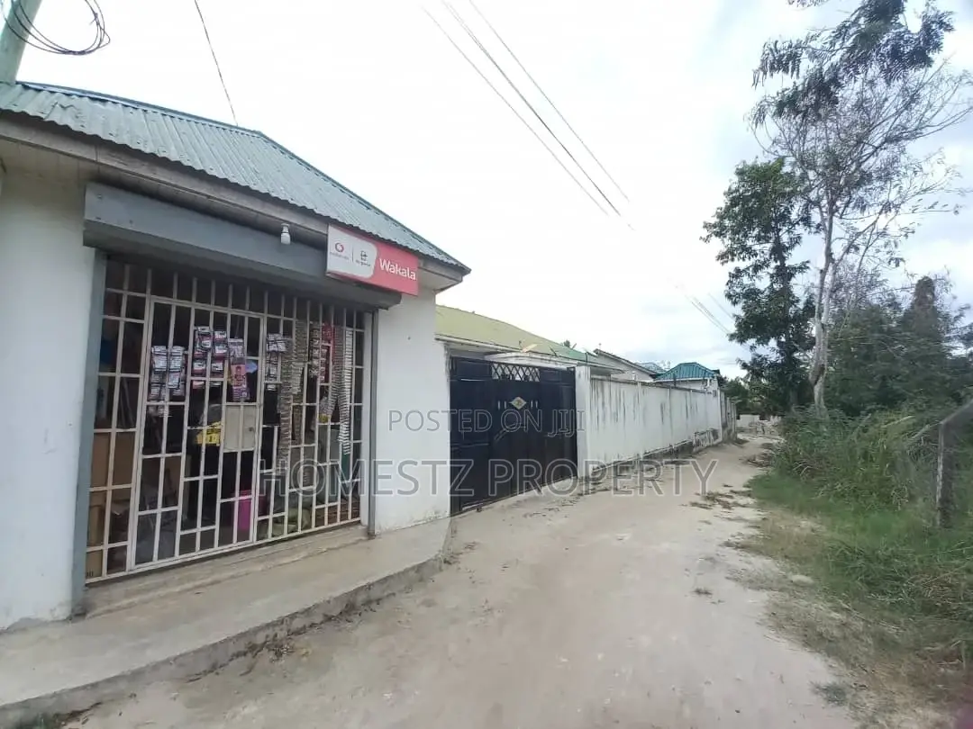 3bdrm House in Mbezi Kwa Msuguri, Kinondoni for sale in Kinondoni
