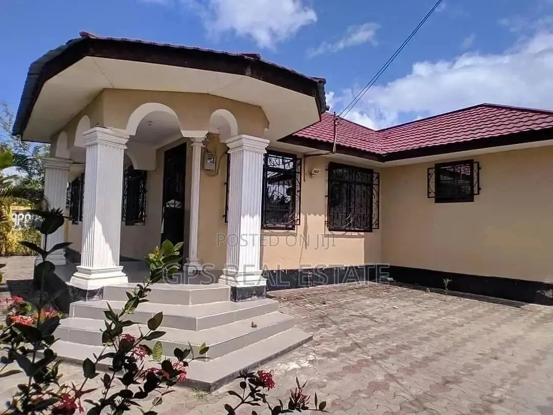 House For Sale Near Mikadi Beach in Temeke