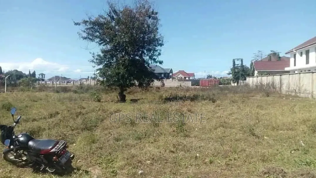 Big Plot For Sale in Kinondoni