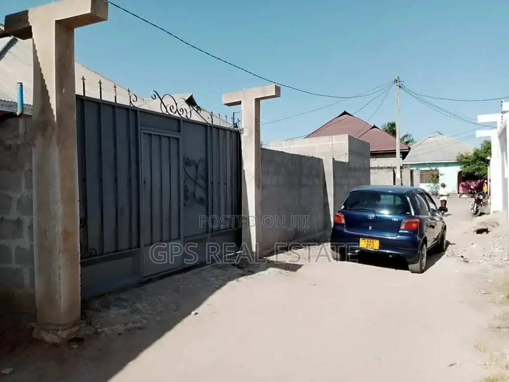 3bdrm House in Mbande Kiponza, Temeke for sale in Temeke