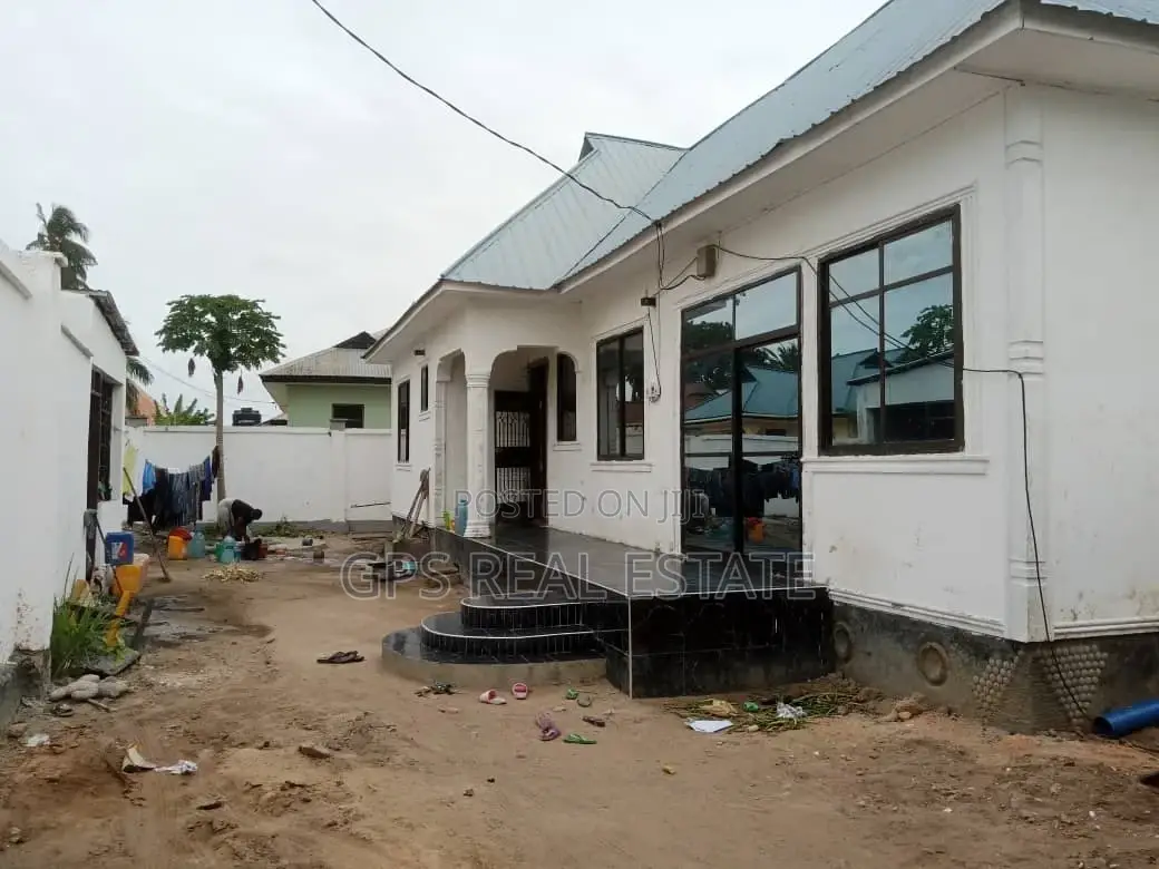 3bdrm House in Mbande Chamazi for sale in Chamazi