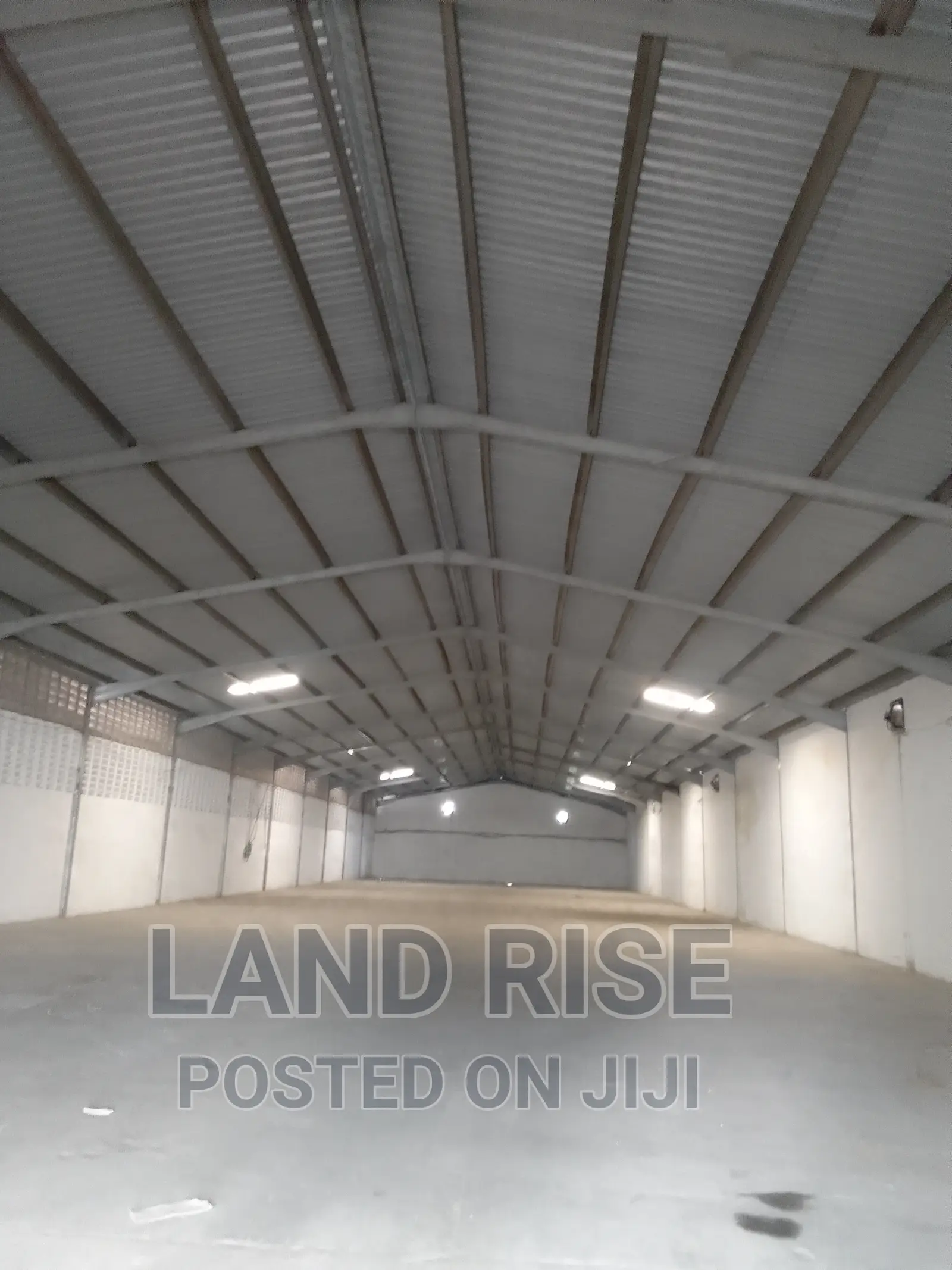 Warehouse 1350 SQM Nyerere Road in Vingunguti