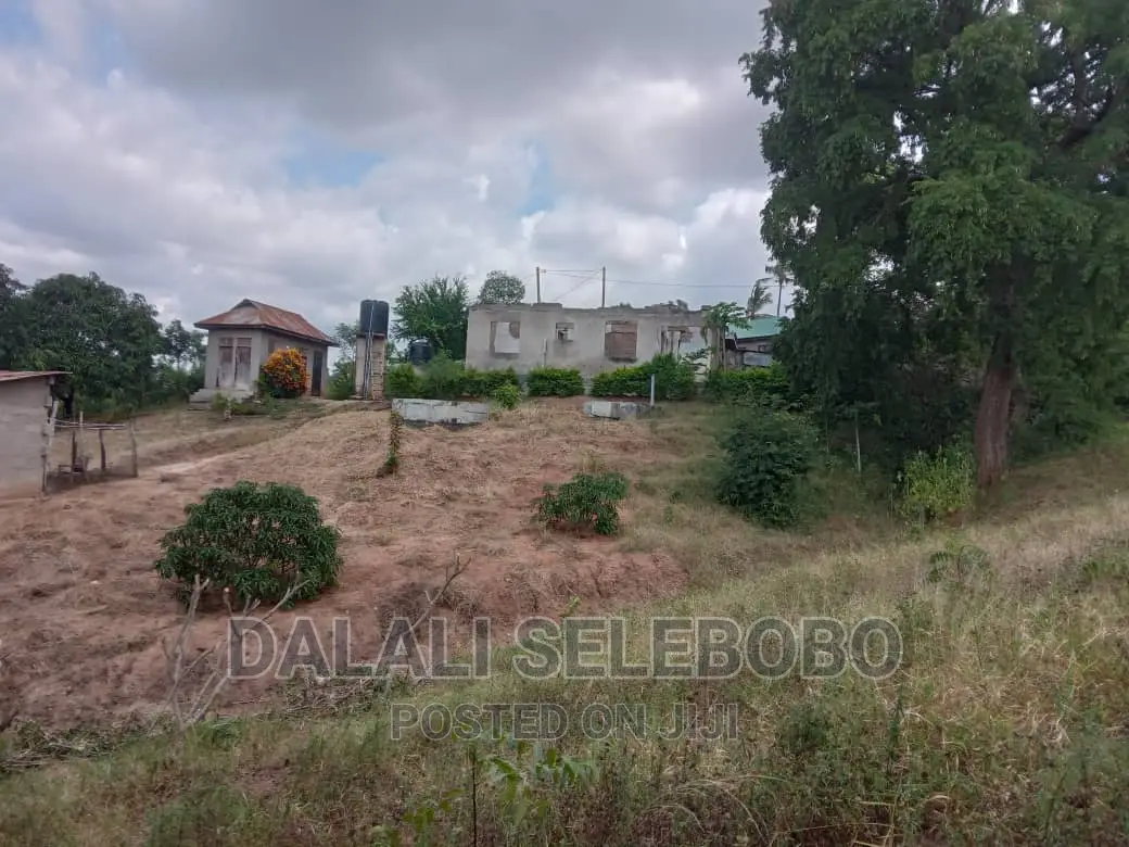 Plot at Kiluvya in Kiluvya