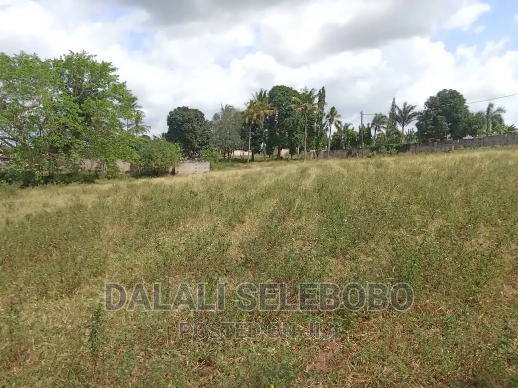 Plot at Kiluvya in Kiluvya