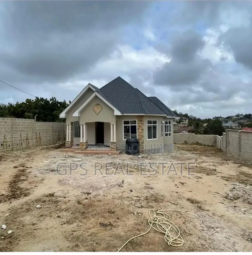 3bdrm House in Salasala, Kinondoni for sale in Kinondoni