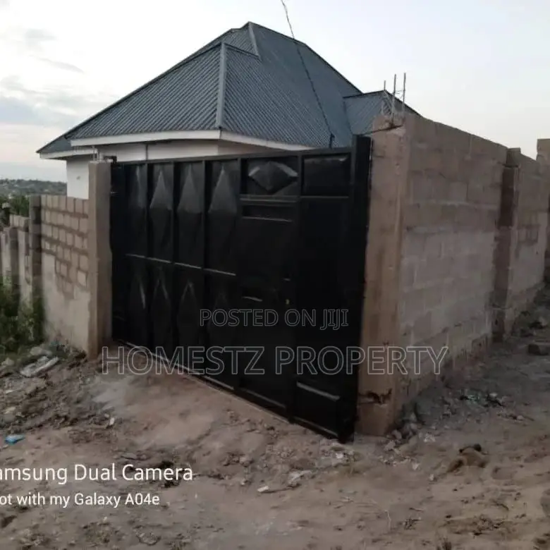 2bdrm House in Mbezi Mpigi Magoe, Kinondoni for sale in Kinondoni