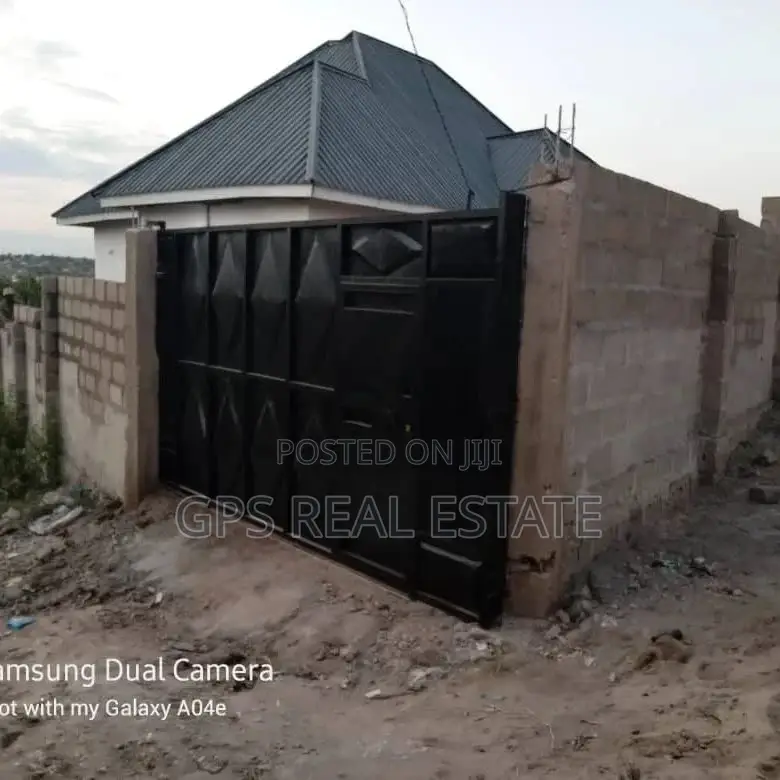 2bdrm House in Mbezi Mpigi Magoe, Kinondoni for sale in Kinondoni