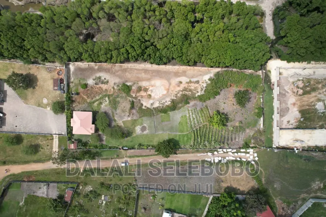 Plot Sale Mbez Beach Kwa Mwamnyange Heka1 in Mbezi