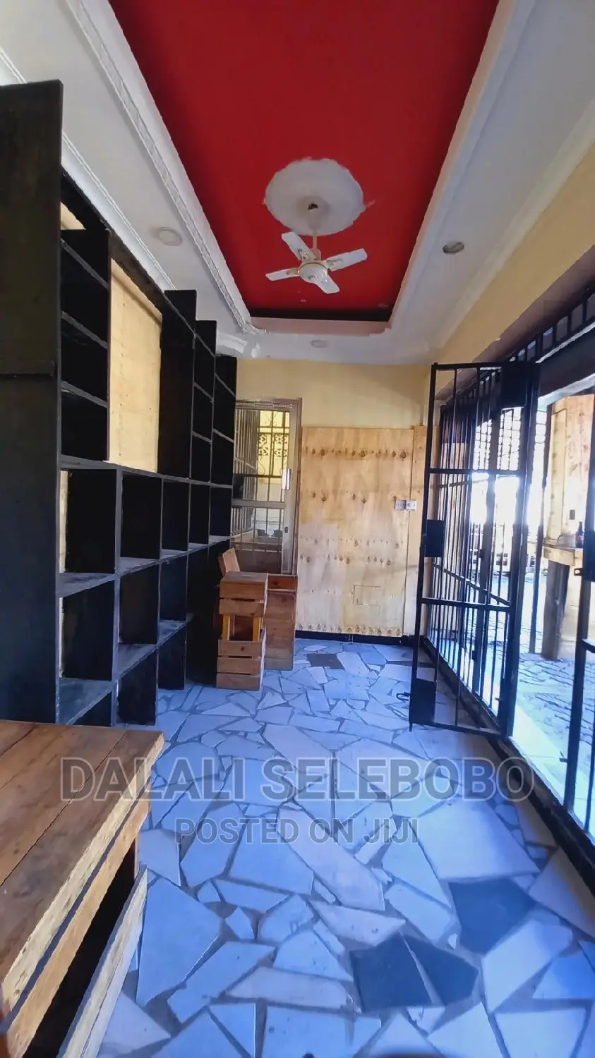 Frem Nzuri Kwa Grocery Na Mgahawa in Sinza