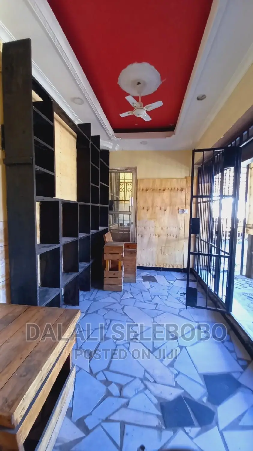 Frem Nzuri Kwa Grocery Na Mgahawa in Sinza