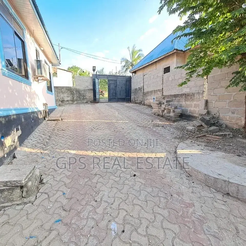 3bdrm House in Mbezi Luguruni, Kinondoni for sale in Kinondoni