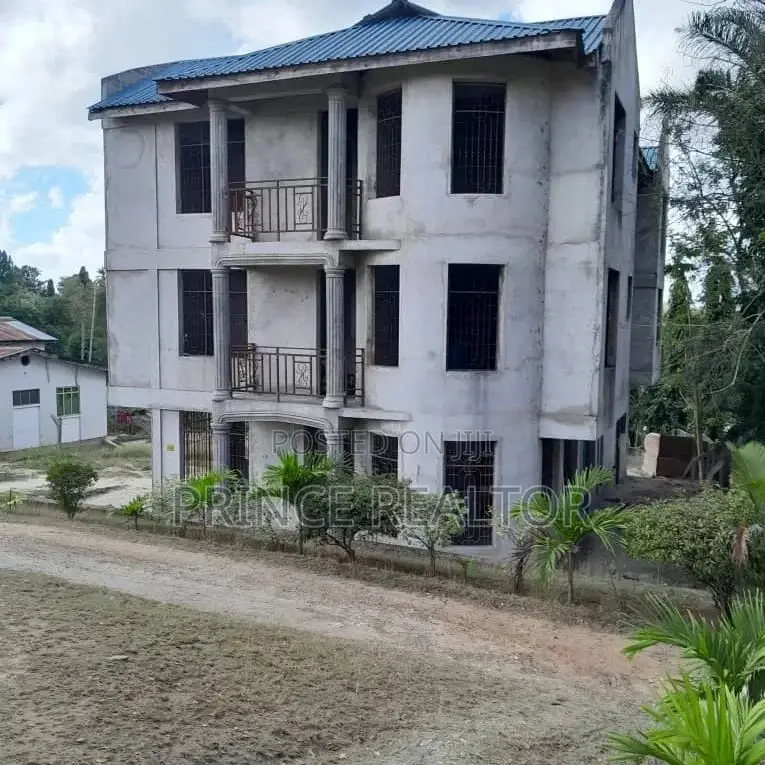 6bdrm House in Kiluvya Kibamba, Kinondoni for sale in Kinondoni