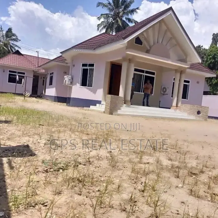 3bdrm House in Bahari Beach, Kinondoni for sale in Kinondoni