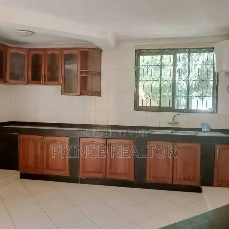3bdrm House in Ununio Beach, Kinondoni for sale in Kinondoni