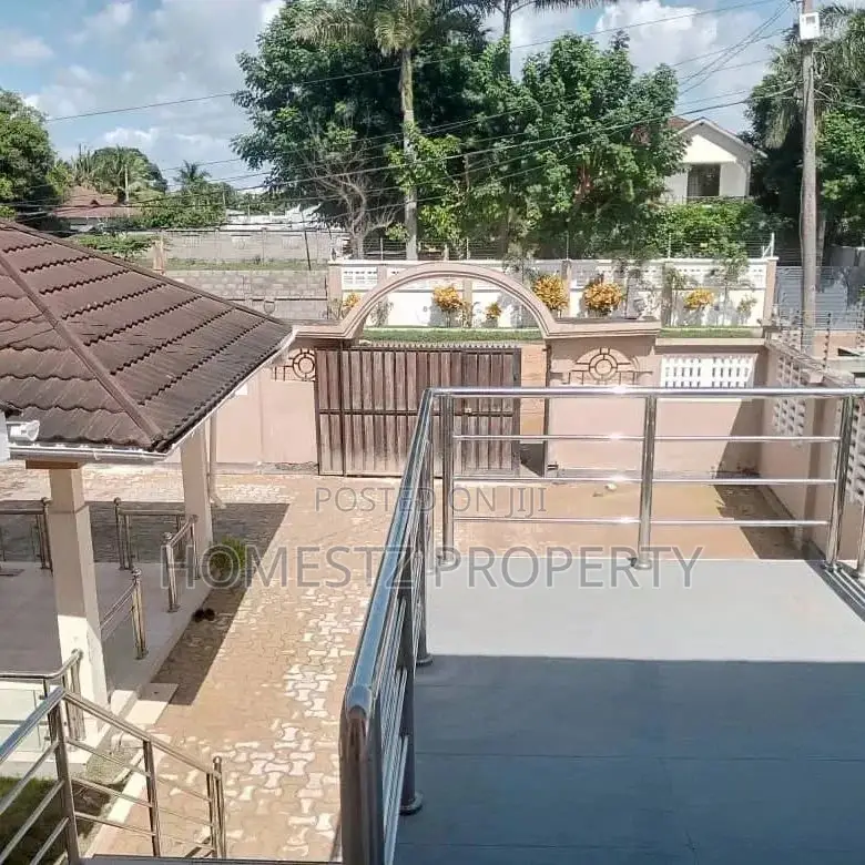 3bdrm House in Ununio Beach, Kinondoni for sale in Kinondoni