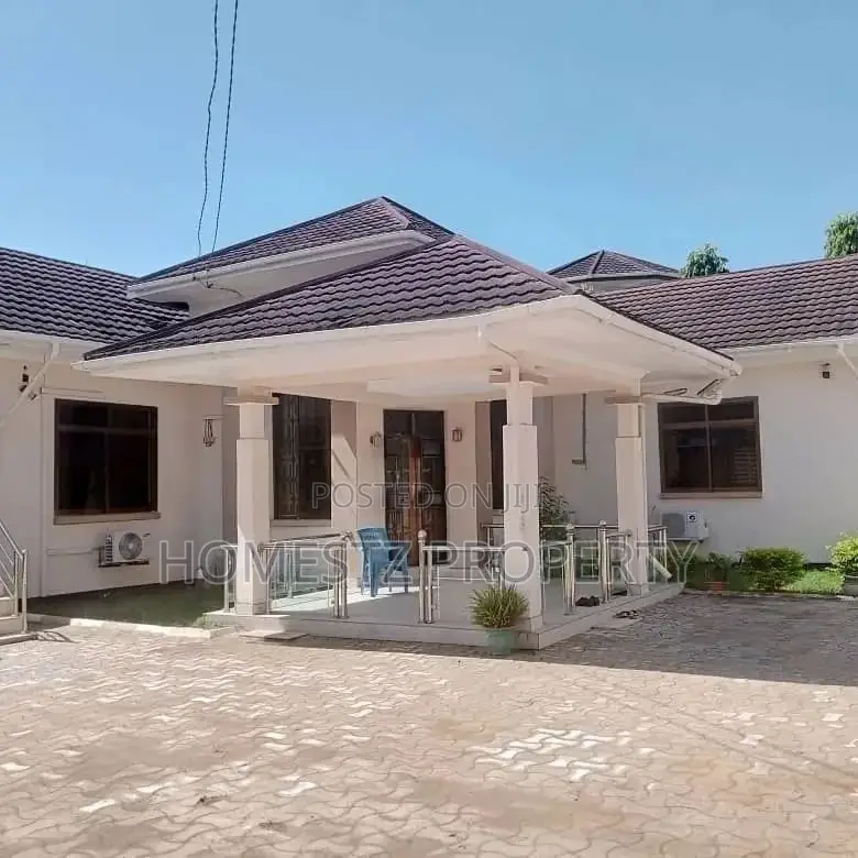 3bdrm House in Ununio Beach, Kinondoni for sale in Kinondoni