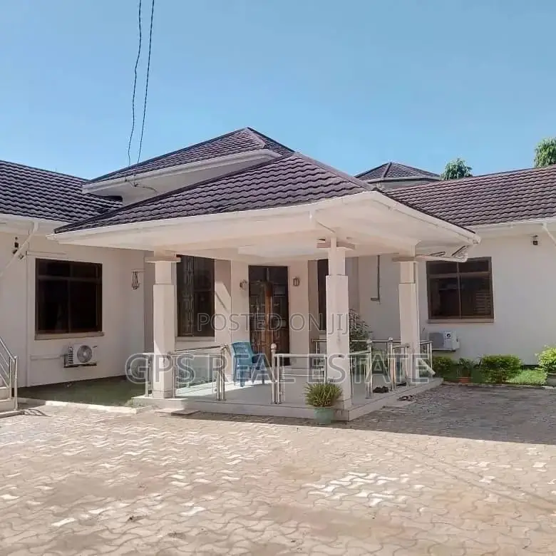 3bdrm House in Ununio Beach, Kinondoni for sale in Kinondoni