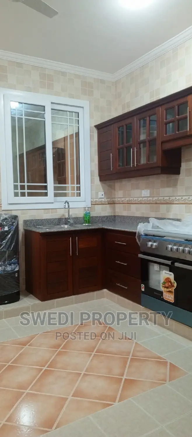 3bdrms Apartment for Rent in Masaki in Msasani