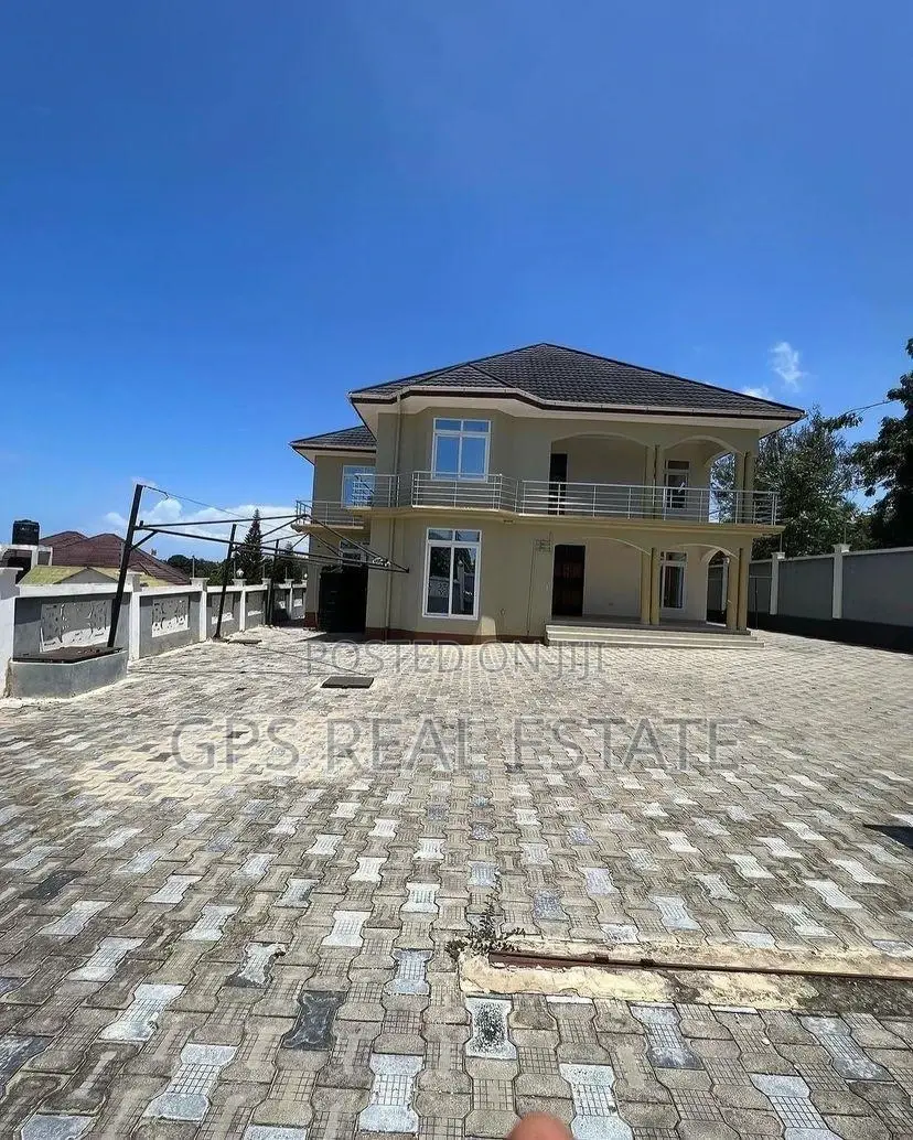 5bdrm House in Bunju A, Kinondoni for sale in Kinondoni