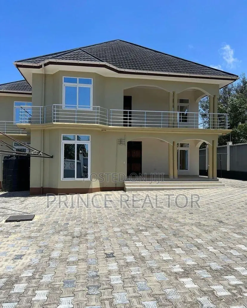 5bdrm House in Bunju A, Kinondoni for sale in Kinondoni