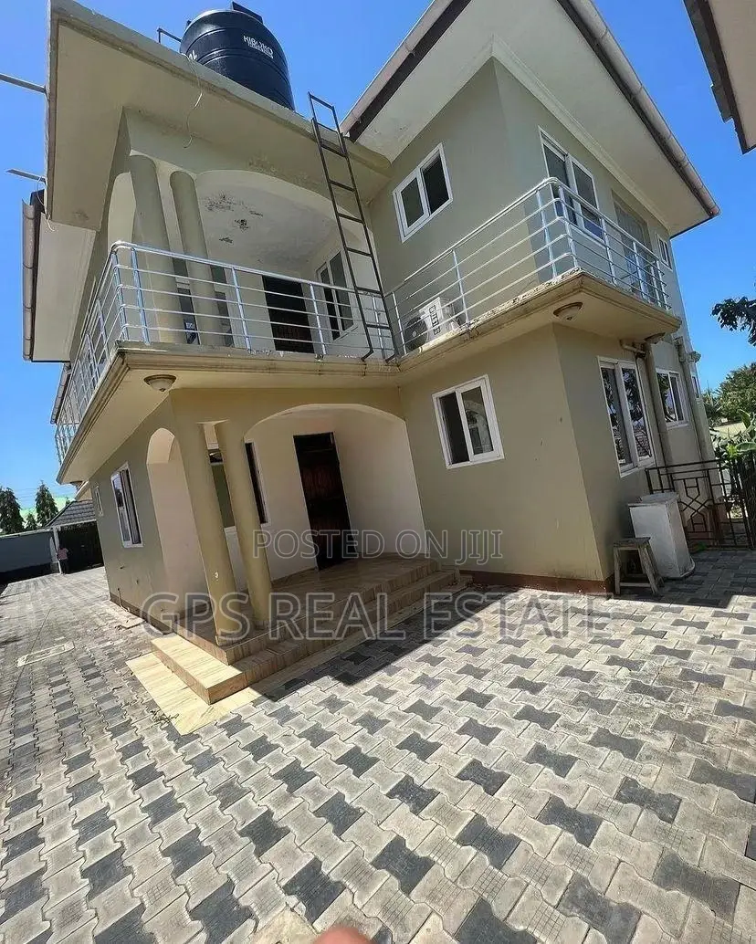 5bdrm House in Bunju A, Kinondoni for sale in Kinondoni