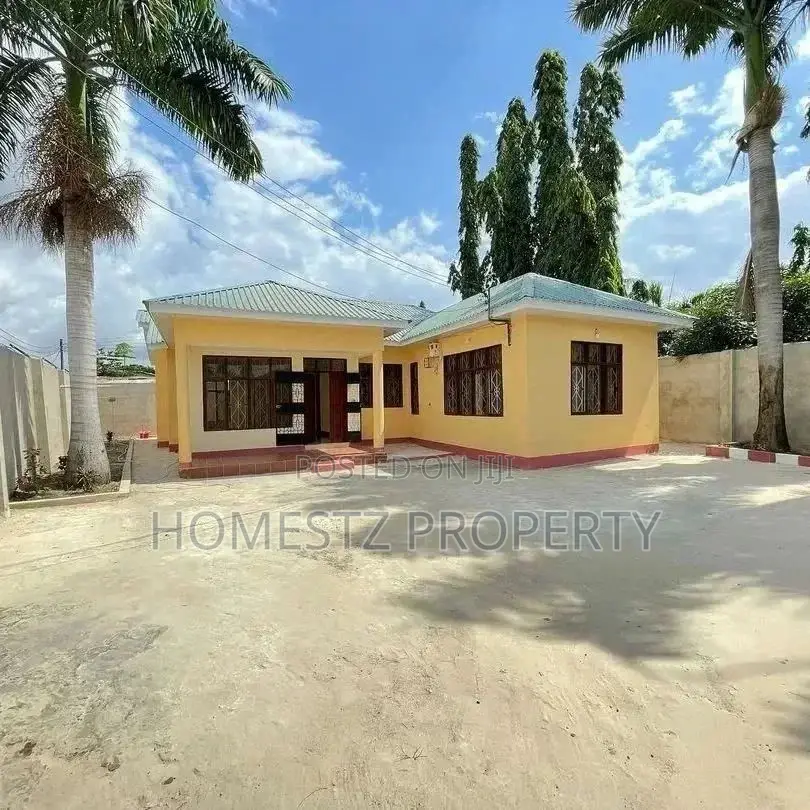 3bdrm House in Bahari Beach, Kinondoni for sale in Kinondoni