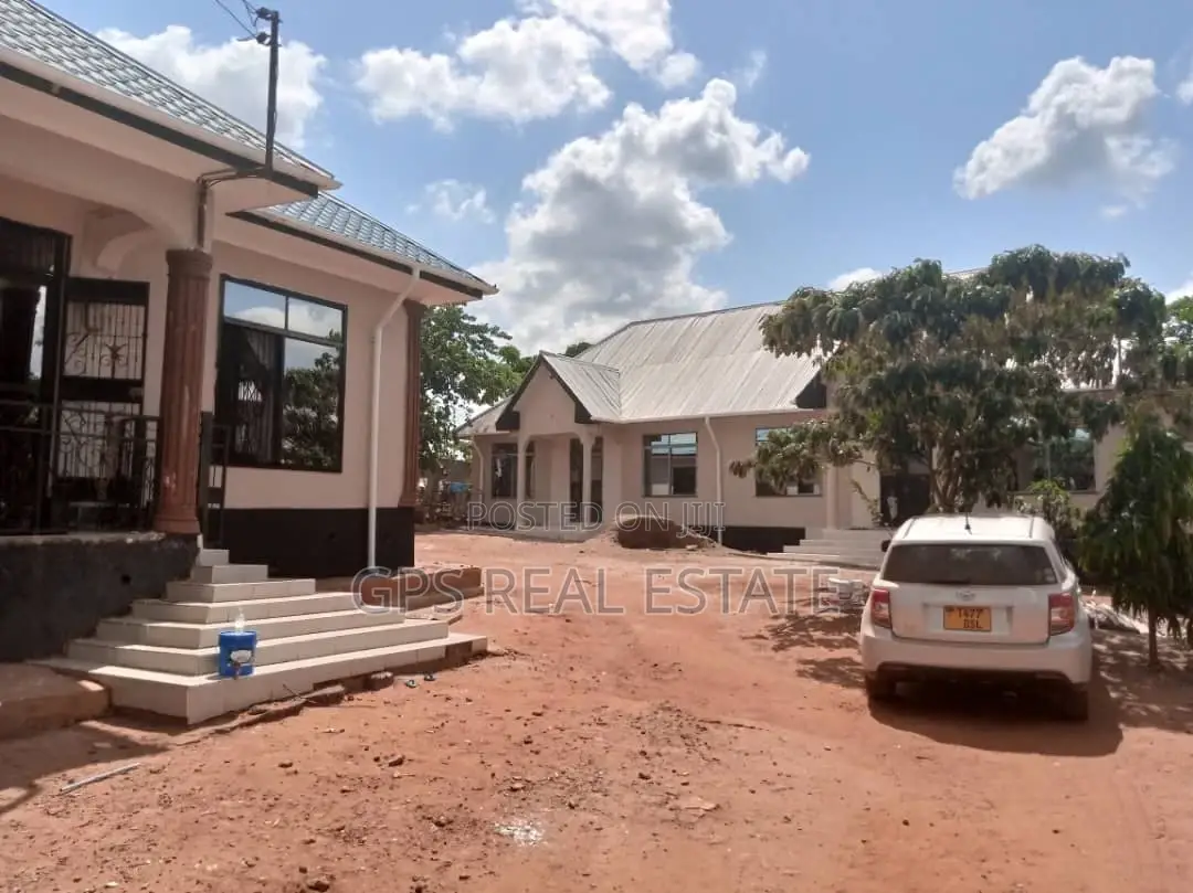 4bdrm House in Tumbi, Kibaha for sale in Kibaha