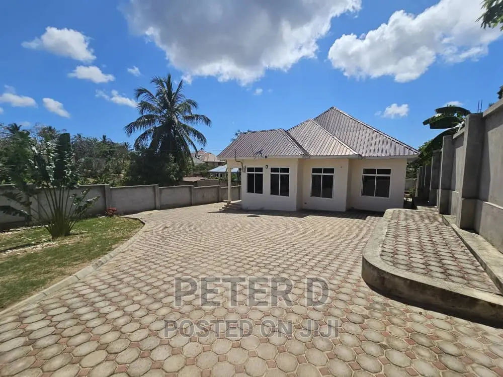 3bdrm House in Goba for sale in Goba