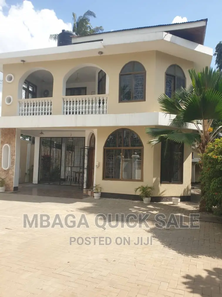 4bdrm House in Bima Rd, Mikocheni for sale in Mikocheni