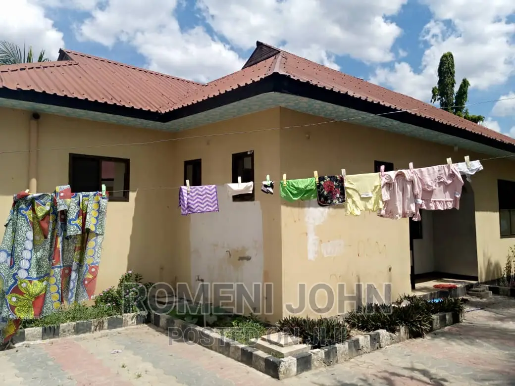 11bdrm House in Tanzania Dsm Ukonga, Ilala for sale in Ilala