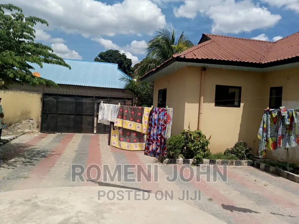 11bdrm House in Tanzania Dsm Ukonga, Ilala for sale in Ilala