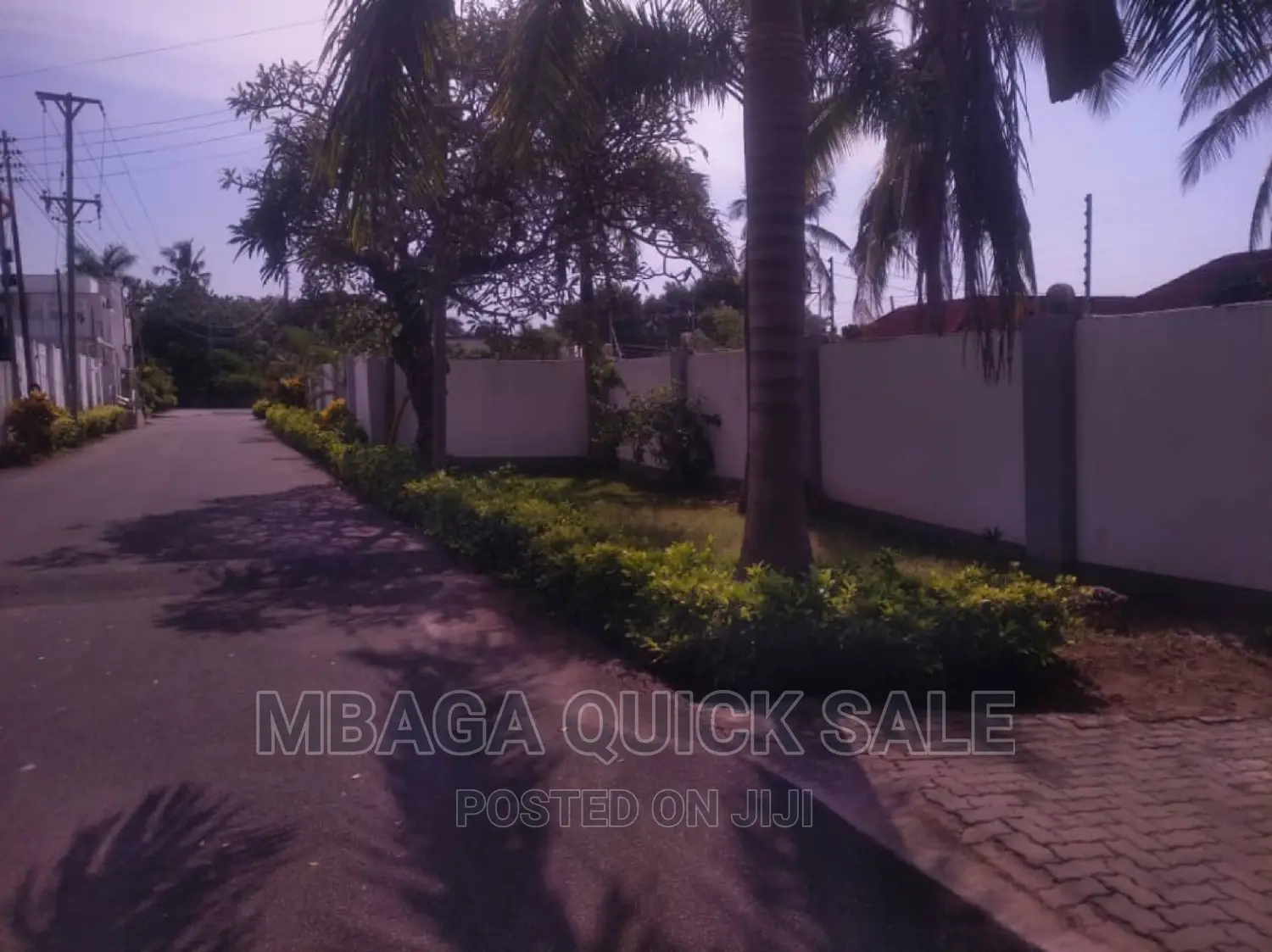 12bdrm Bungalow in Oyster Bay for rent in Oyster Bay
