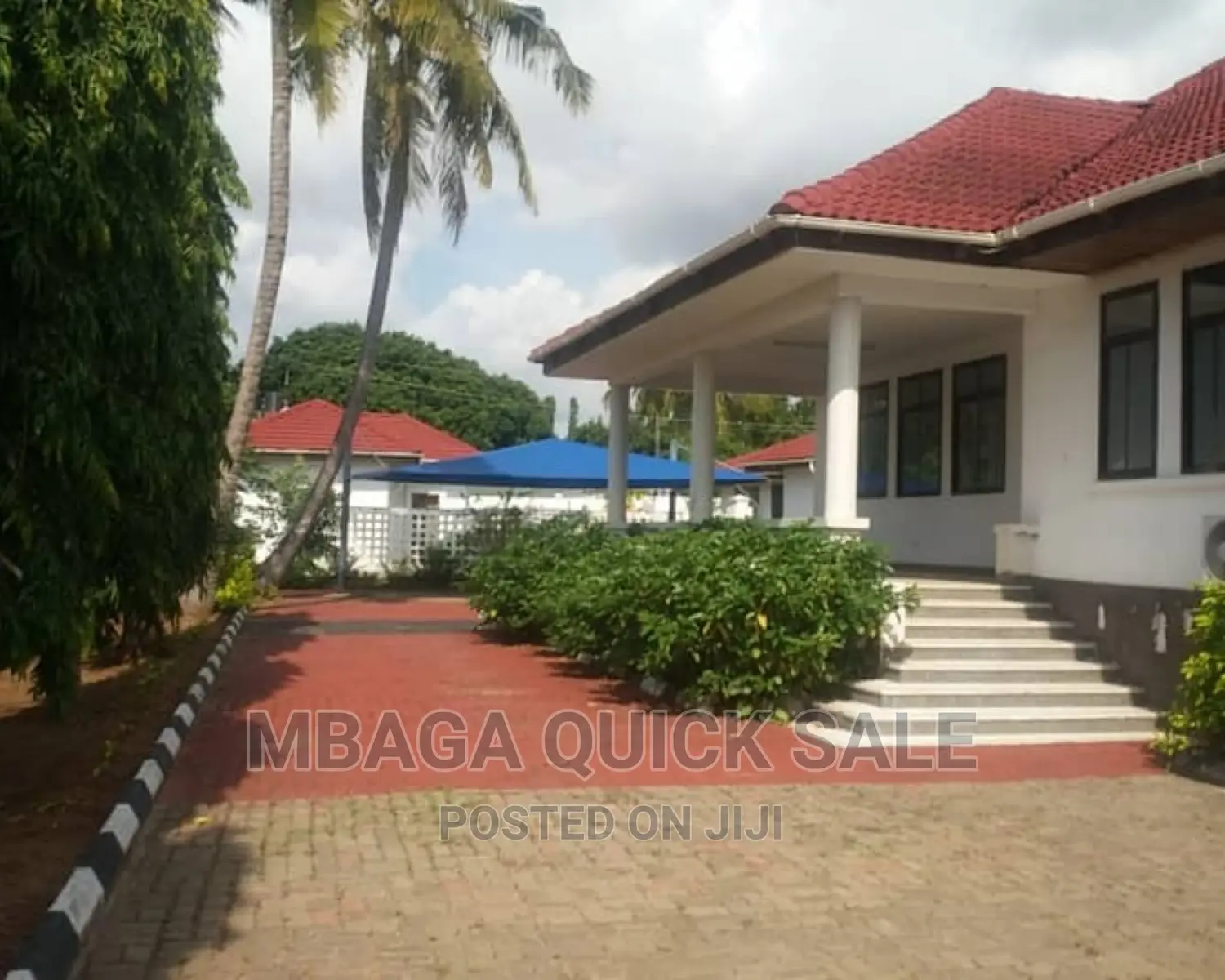 12bdrm Bungalow in Oyster Bay for rent in Oyster Bay