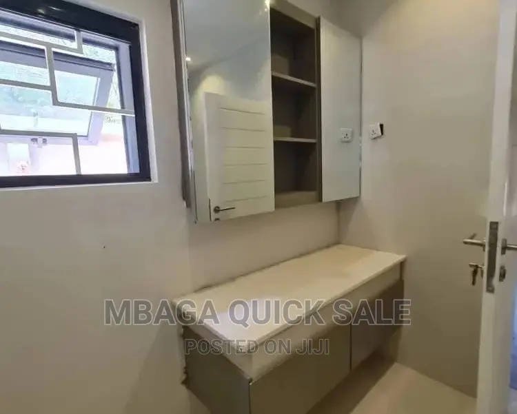 3bdrm Bungalow in Mbagaestate Estate, Masaki for rent in Masaki