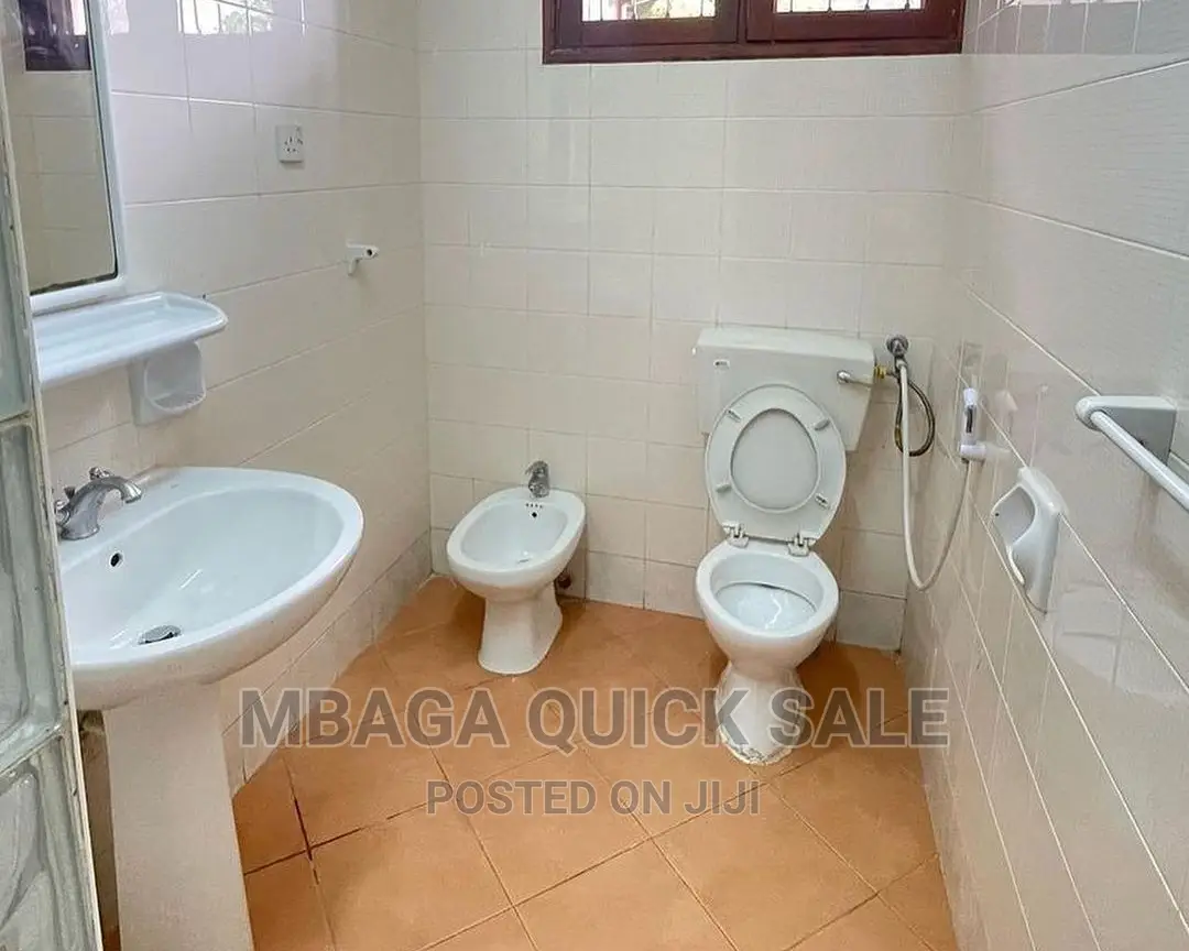 3bdrm House in Mbagaestate, Masaki for rent in Masaki