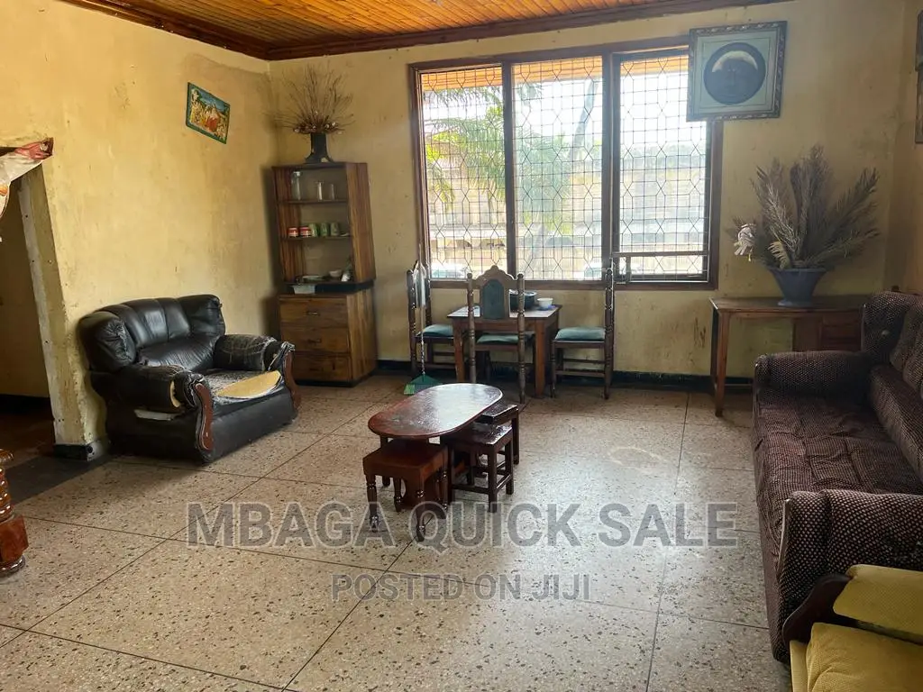 8bdrm Bungalow in Mbagaestate, Mikocheni for rent in Mikocheni