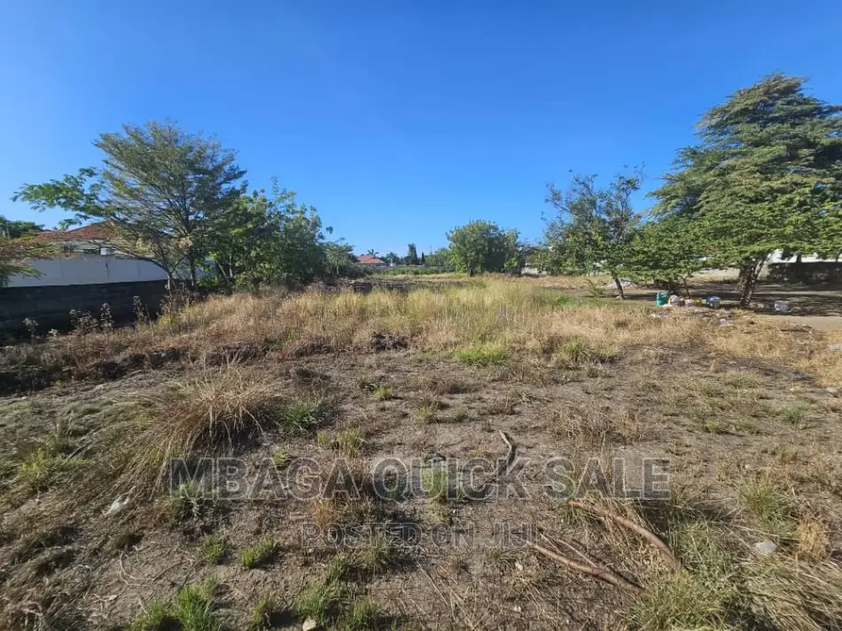 Kiwanja Kinauzwa Bahari Beach in Kunduchi