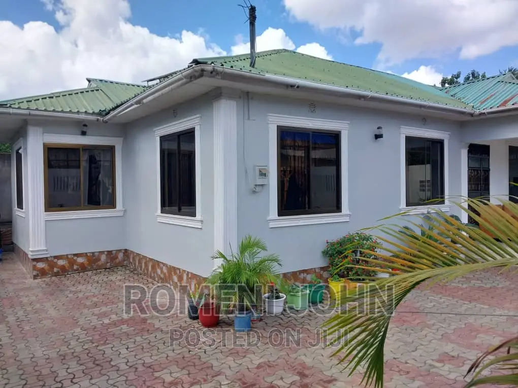 3bdrm House in Tanzania Dsm Ubungo, Ilala for rent in Ilala