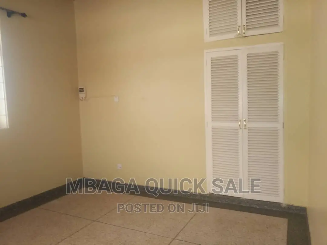 12bdrm House in Mbaga Estate, Oyster Bay for rent in Oyster Bay
