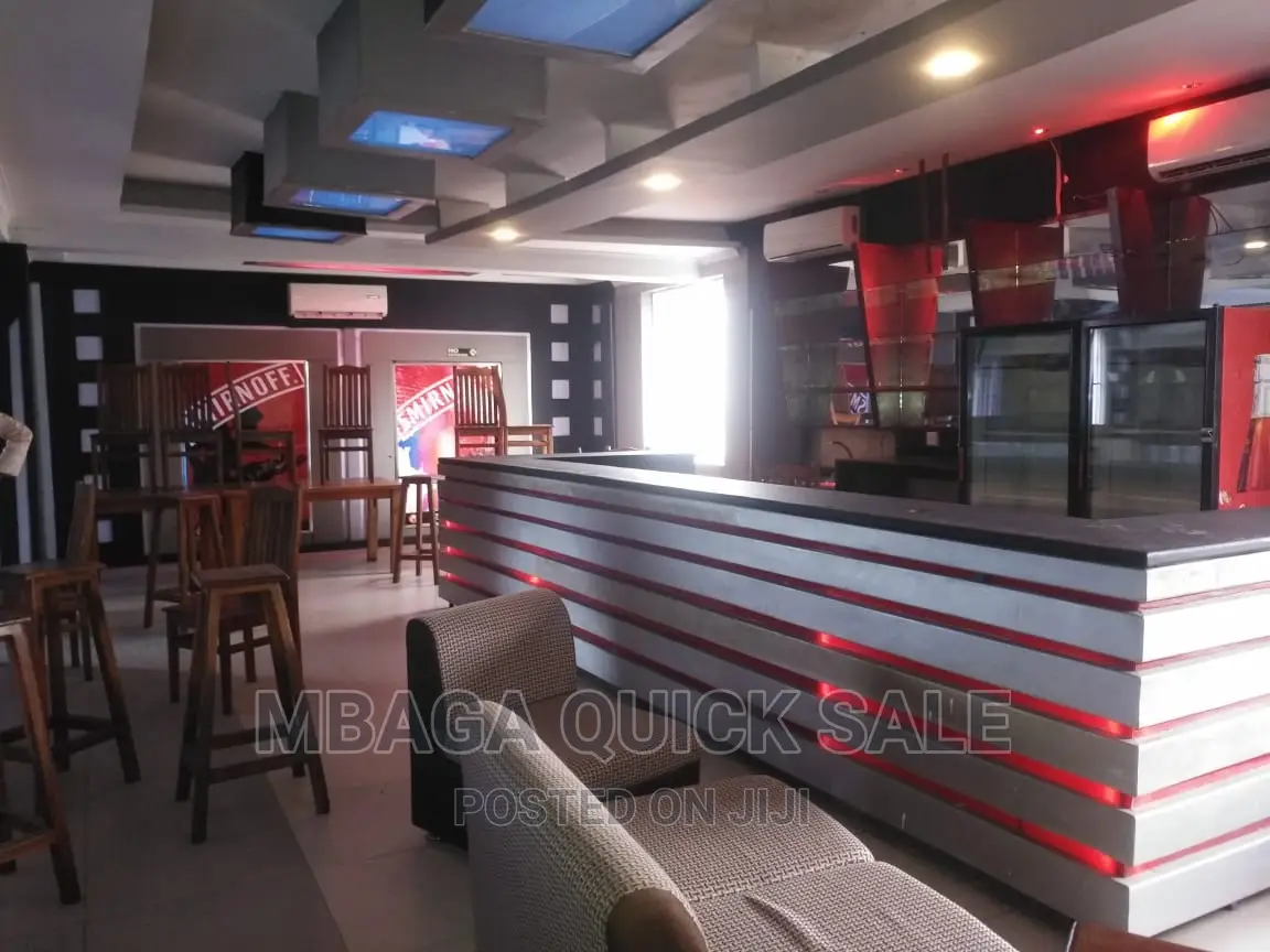 8bdrm House in Missing Near Beach, Msasani for rent in Msasani