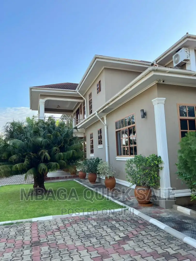 5bdrm House in Bunju for sale in Bunju