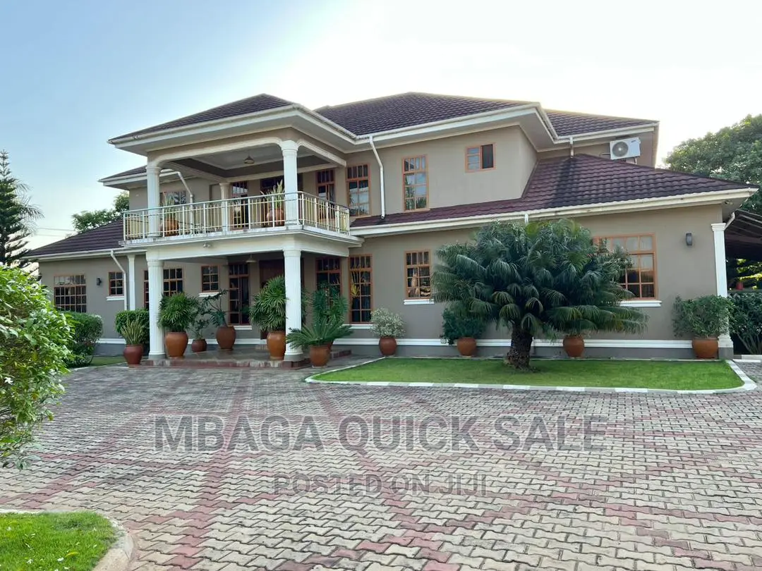 5bdrm House in Bunju for sale in Bunju
