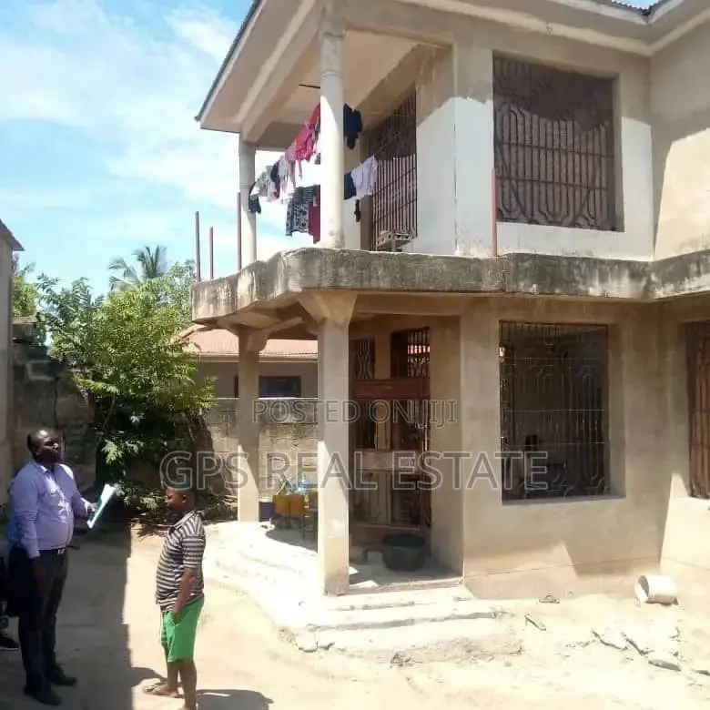 6bdrm House in Mbezi Mwisho, Kinondoni for sale in Kinondoni