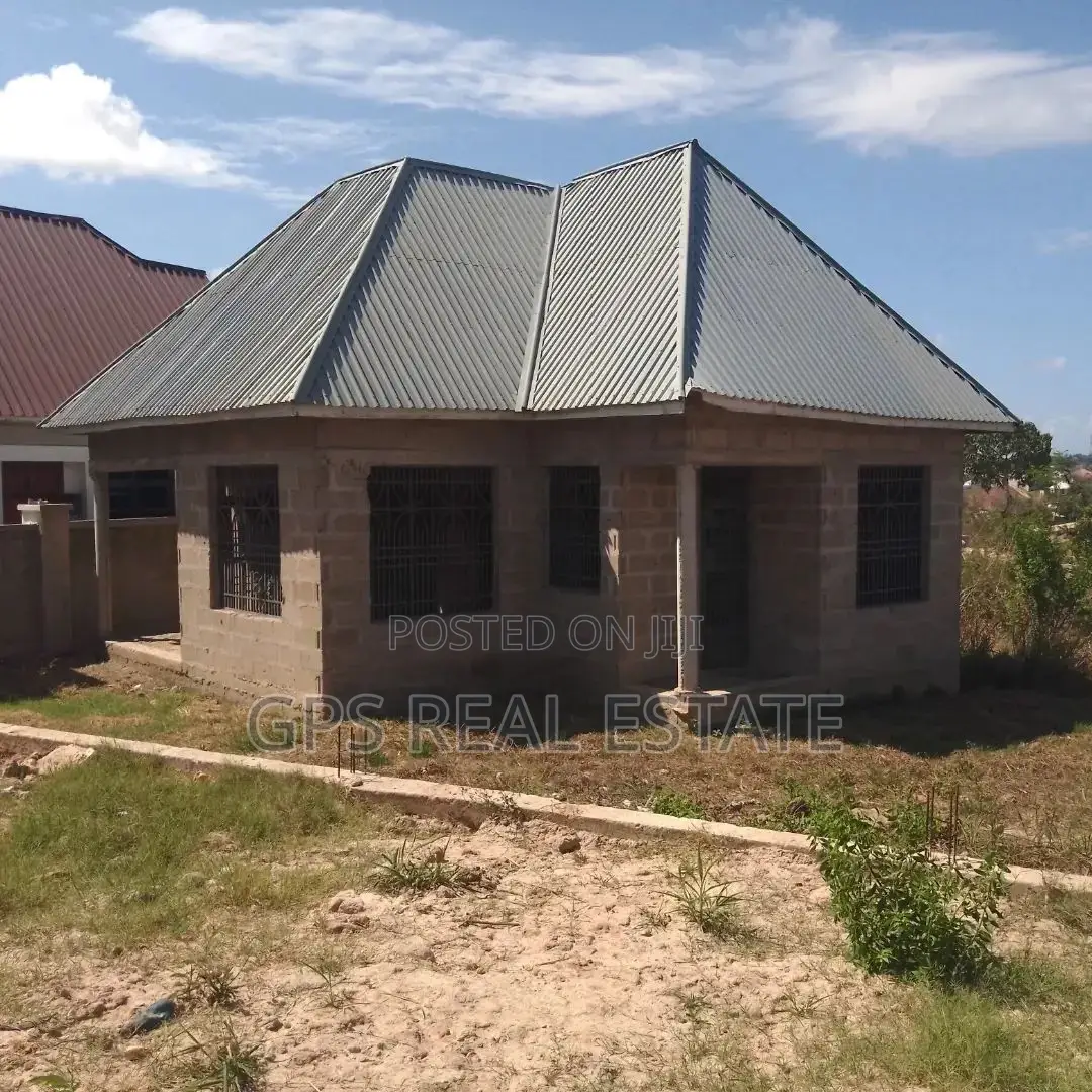 3bdrm House in Kimara Njia Panda, Kinondoni for sale in Kinondoni