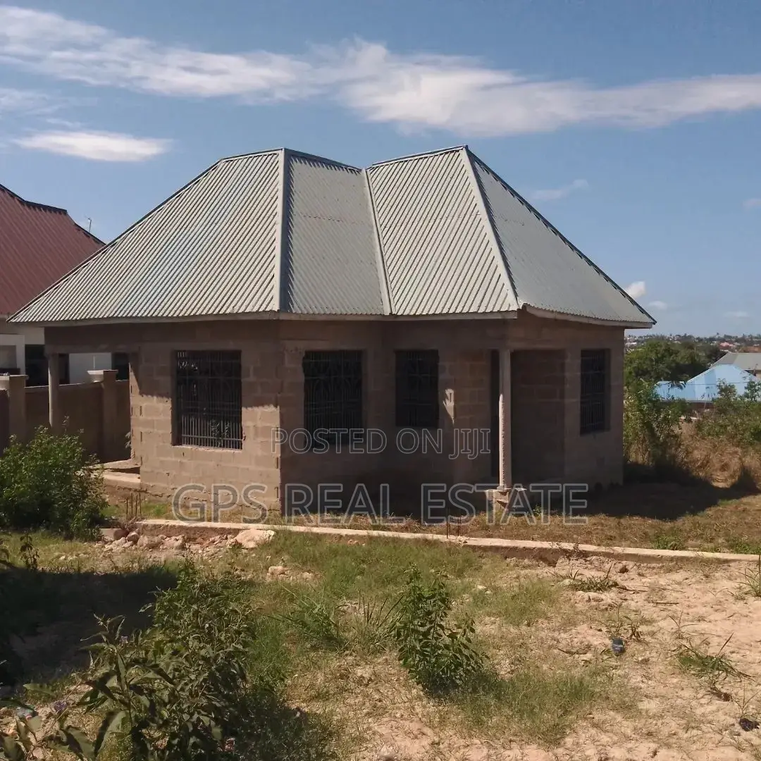 3bdrm House in Kimara Njia Panda, Kinondoni for sale in Kinondoni