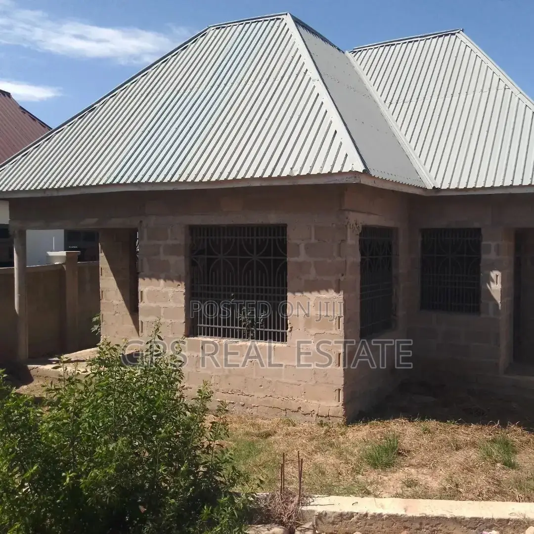 3bdrm House in Kimara Njia Panda, Kinondoni for sale in Kinondoni