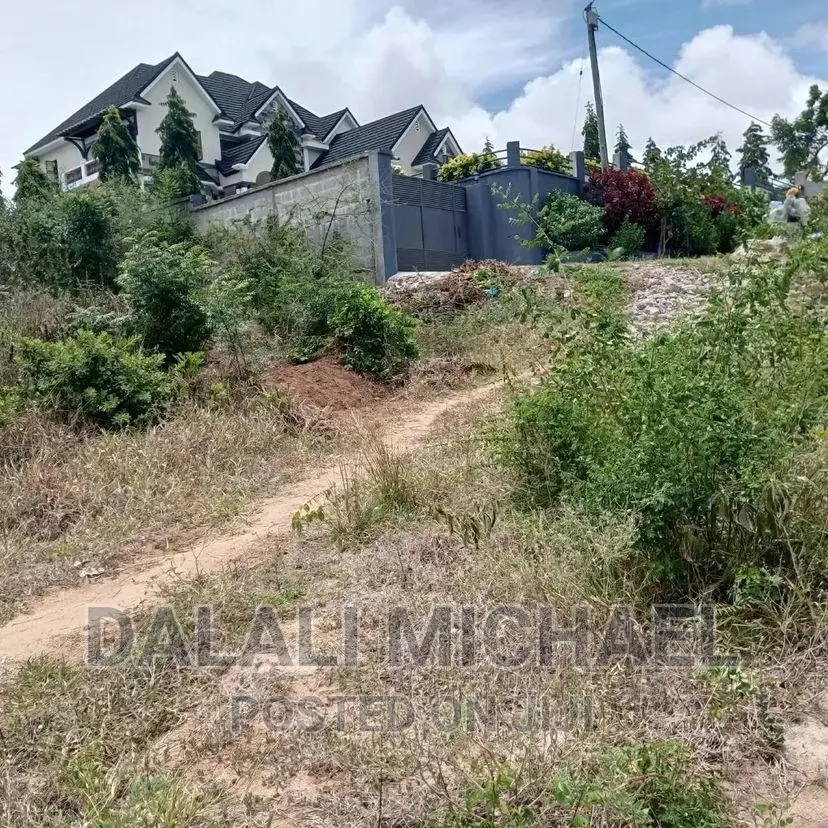 Plot for Sale Bunju Beach Moga. in Bunju